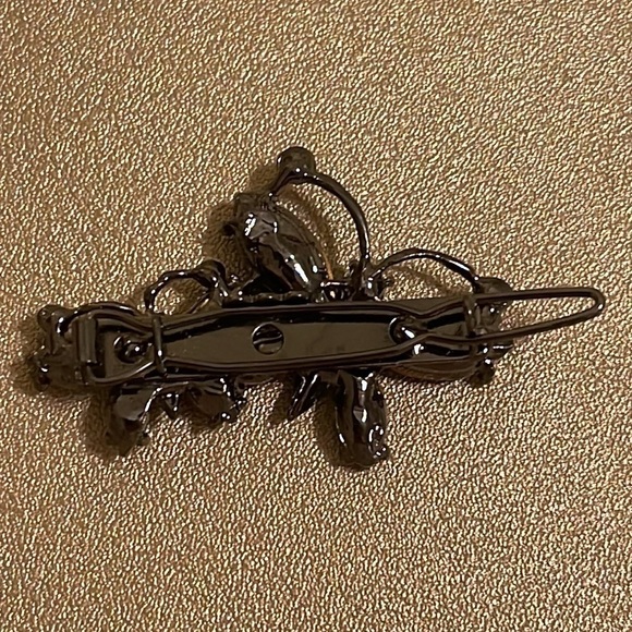 Green gemstone Butterfly Hair Grip - Picture 13 of 16